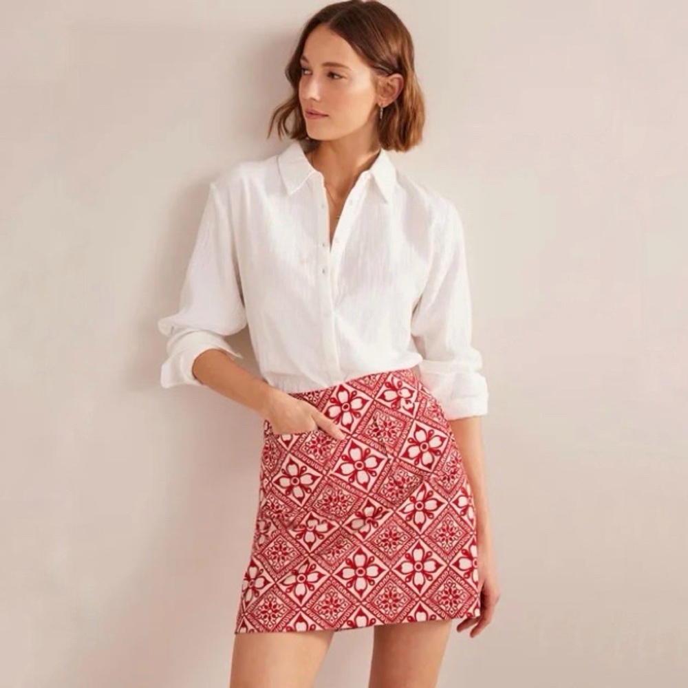 Mini Boden Red and White Patterned Skirt